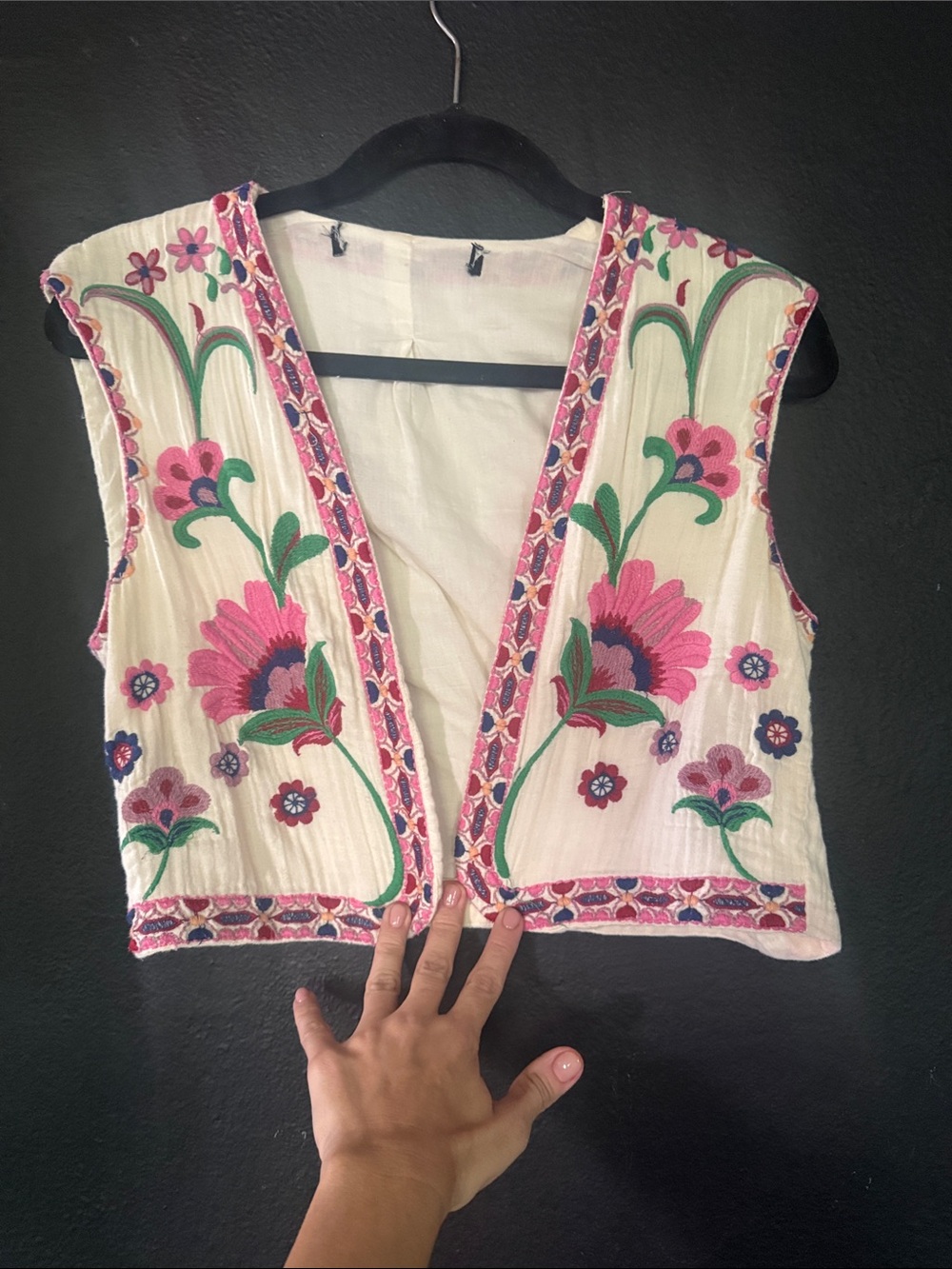 Zara Embroidered Floral V-Neck Crop Top - Cream, Pink & Green